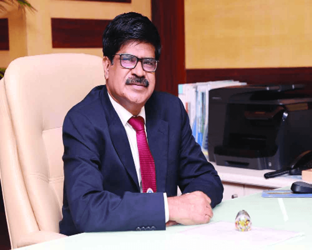 Dr. C. Muthamizhchelvan